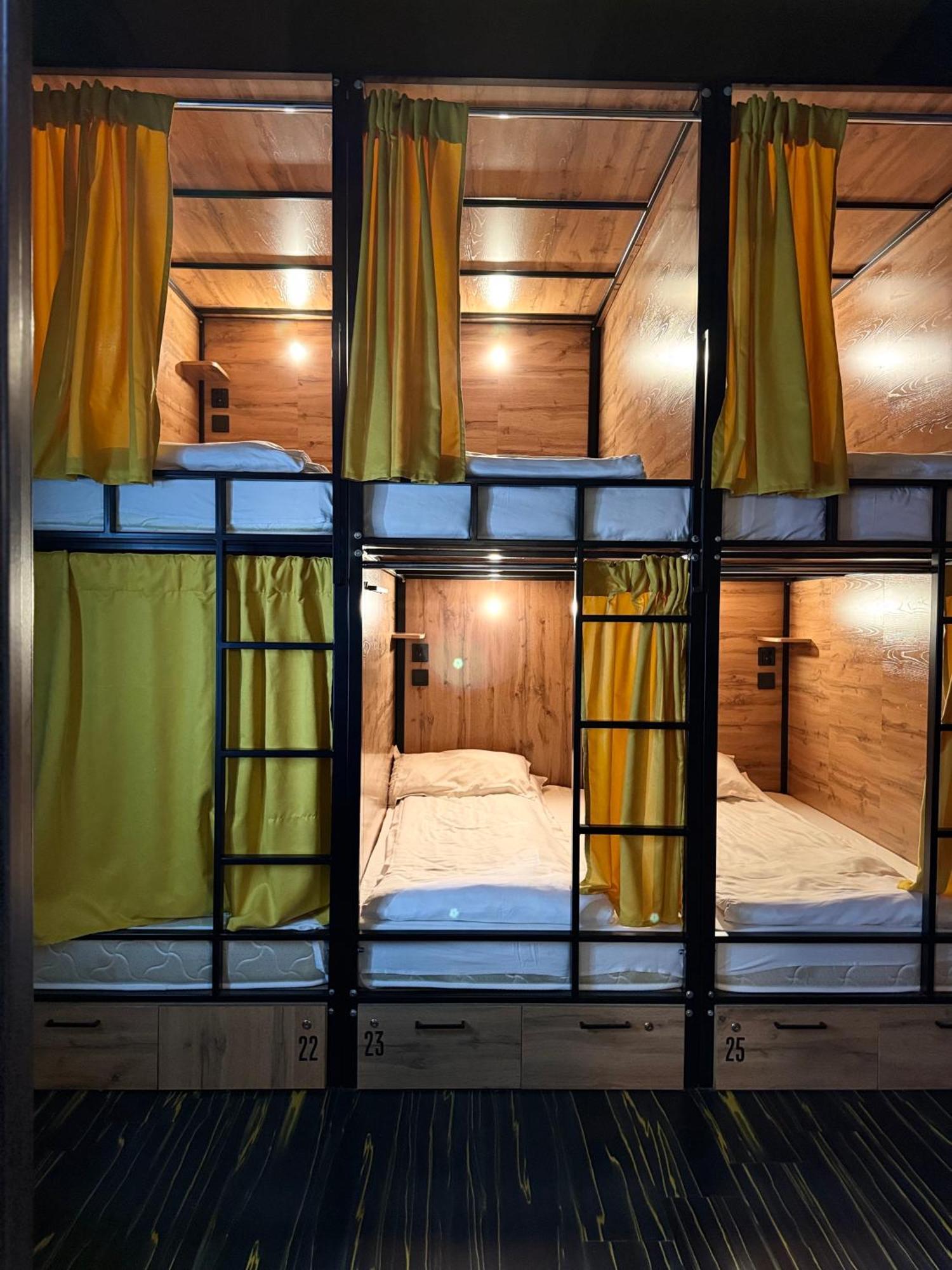 Flats Hostel Astana Eksteriør billede